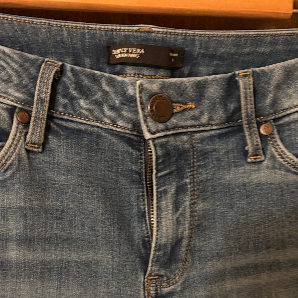 Vera Wang High Rise Blue Jeans